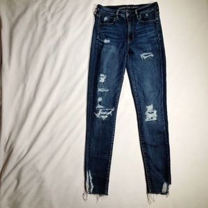 American Eagle AEO Distressed Raw Hem Super Hi-Rise Jegging Size 4
